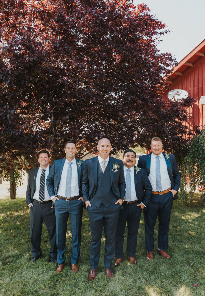 Groom and groomsman photos captured by Spokane wedding photographer Kat Nielsen Photography