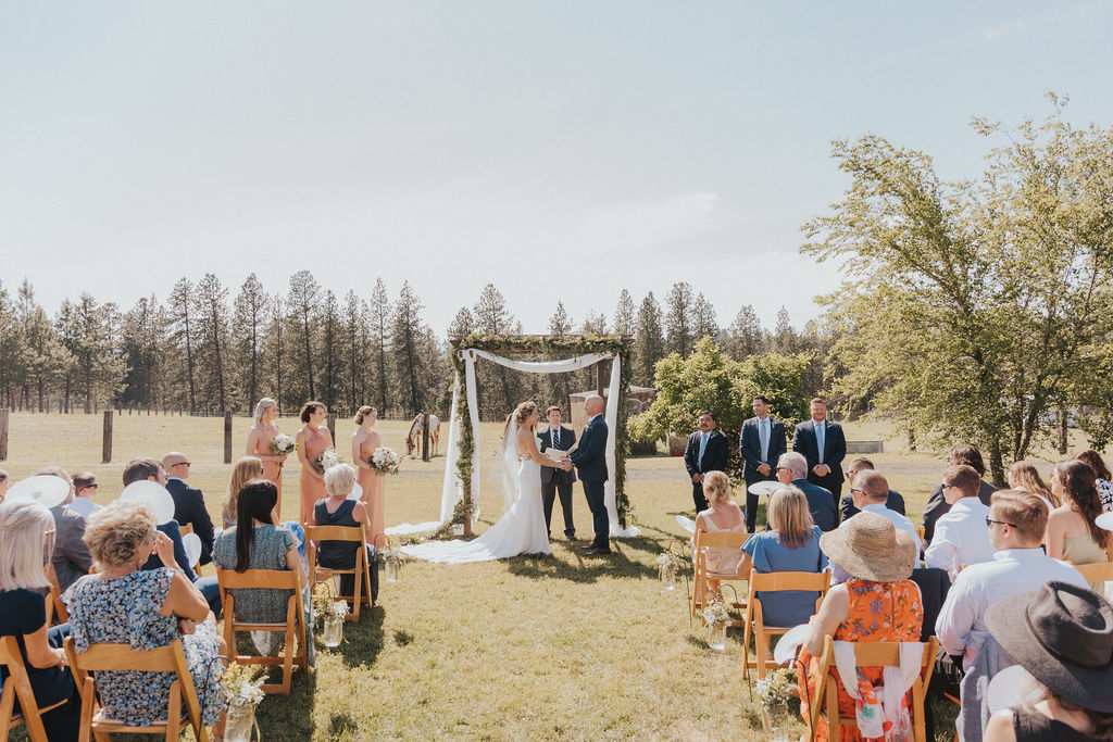 Outdoor summer wedding ceremony in Spokane Washington