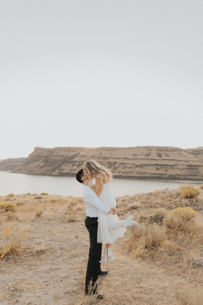 Engagement photography session at Twin SIsters Rock captured by Kat Nielsen - Walla Wall Photographer