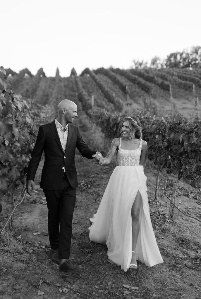 bride and groom vineyard wedding photo