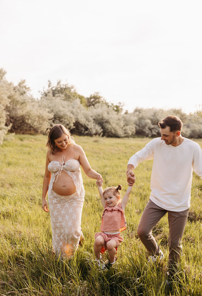 Family Maternity Session Near the Columbia River