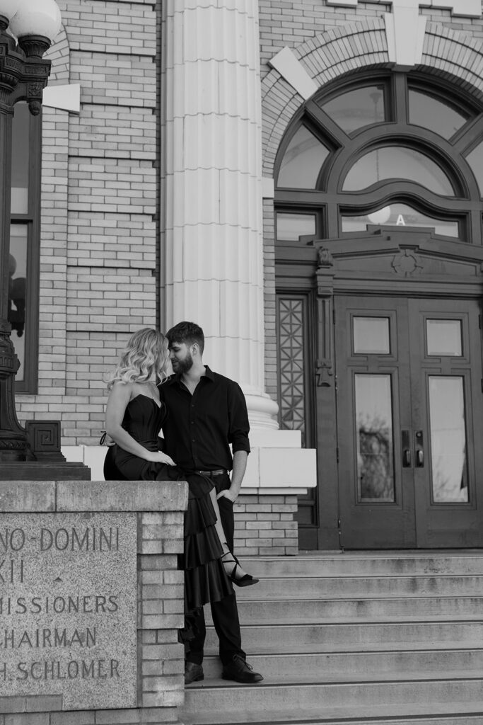 Courthouse elopement photos in Washington 