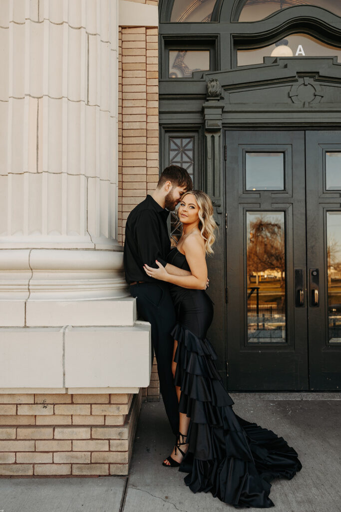 Courthouse elopement photos in Washington 