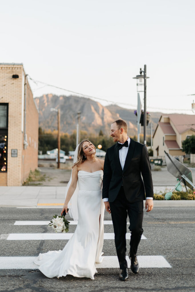 Downtown Cle Elum wedding portraits