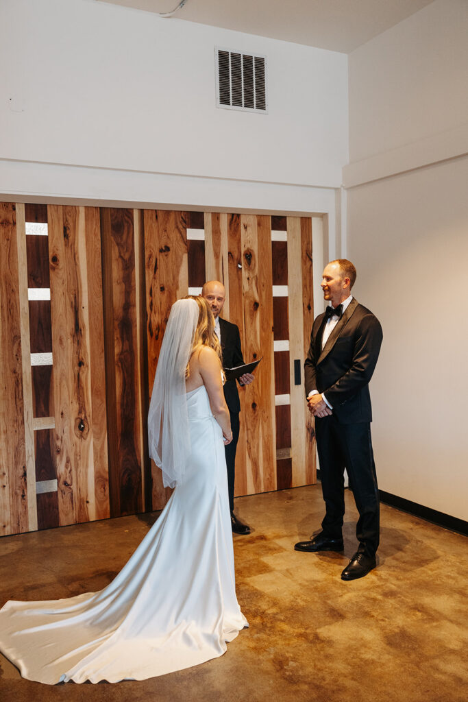Cle Elum wedding ceremony at Upsidedown Wine