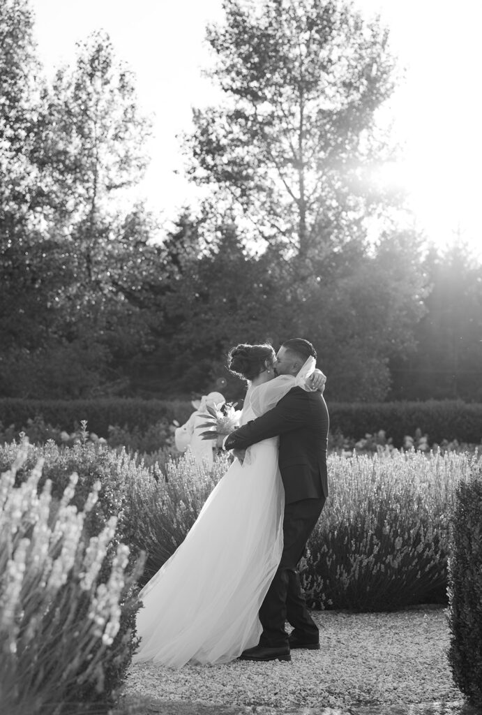 Bride and groom photos at Monet Vineyards in Washington