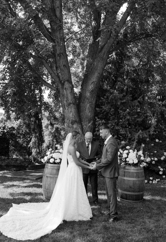 Sugar Pine Barn wedding ceremony at Tucannon Cellars
