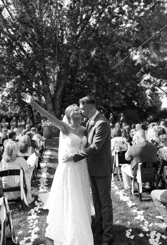 Sugar Pine Barn wedding ceremony at Tucannon Cellars