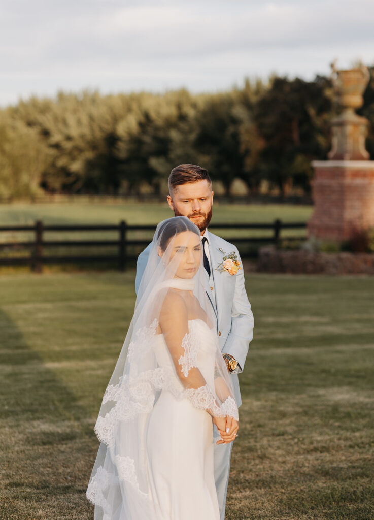 Bride and groom portraits at a Yakima wedding venue: Oakshire Estate and Airfield