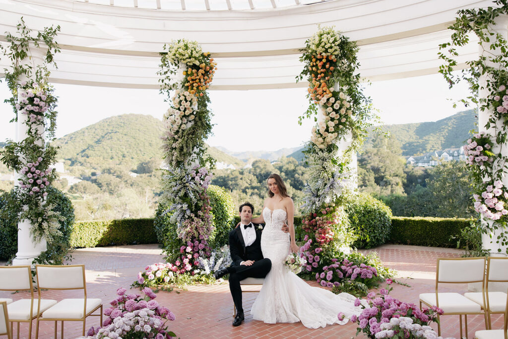 Bride and groom photos on East Terrace at Sherwood Country Club