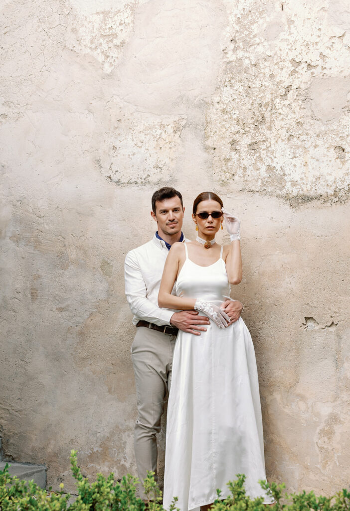 Editorial bride and groom in Italy